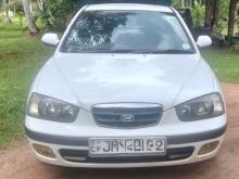 Hyundai Elantra 2000 Car