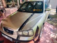 Hyundai Elantra 2000 Car
