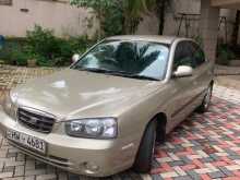 Hyundai Elantra 2000 Car