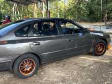 Hyundai Elantra 2000 Car