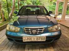 Hyundai Elantra 2000 Car