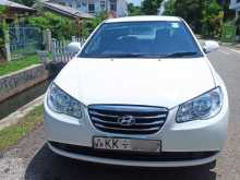 Hyundai Elantra 2010 Car