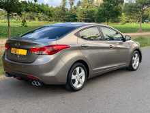 Hyundai Elantra 2012 Car