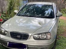 Hyundai Elantra 2000 Car