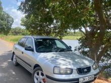 Hyundai Elantra 2000 Car