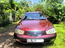 Hyundai Elantra 2000 Car