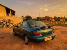 Hyundai Elantra 2000 Car