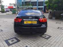 https://riyasewana.com/uploads/hyundai-elantra-4122331874.jpg