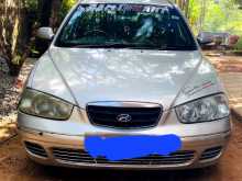Hyundai Elantra 2000 Car