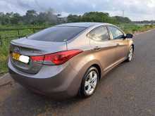 https://riyasewana.com/uploads/hyundai-elantra-gls-111130594253.jpg