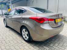 https://riyasewana.com/uploads/hyundai-elantra-gls-2011-32111912443.jpg