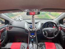 https://riyasewana.com/uploads/hyundai-elantra-gls-818264817885.jpg
