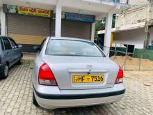 Hyundai Elantra 2000 Car