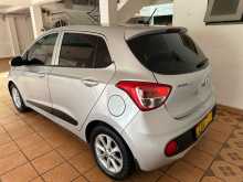 https://riyasewana.com/uploads/hyundai-grand-i10-2017-2113402712863.jpg