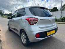 https://riyasewana.com/uploads/hyundai-grand-i10-2017-2316234912903.jpg
