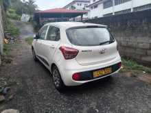Hyundai Grand I10 2017 Car