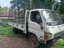 Hyundai Canter Carrier 2005 Lorry