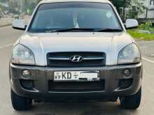 Hyundai Tucson 2004 SUV