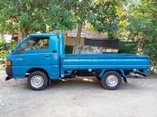 Hyundai Japan 2005 Lorry