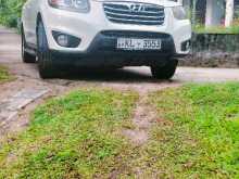 Hyundai SANTA FE 2010 SUV