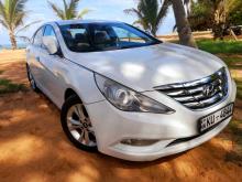 Hyundai Sonata 2012 Car