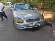Hyundai Sonata 2000 Car