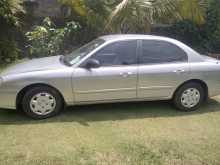 Hyundai Sonata 2000 Car