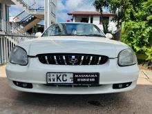 Hyundai Sonata 2000 Car