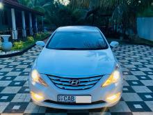 Hyundai Sonata 2012 Car