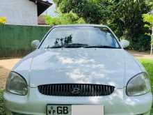 Hyundai Sonata 2000 Car