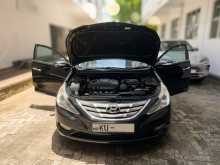 Hyundai Sonata 2012 Car
