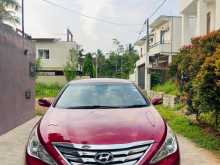 Hyundai Sonata YF 2010 Car