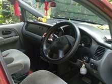 https://riyasewana.com/uploads/hyundai-trajat-glsa-2005-69282112524.jpg