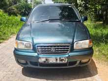 Hyundai Trajet 2000 Car