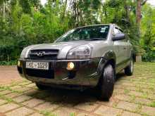 Hyundai Tucson 2005 SUV