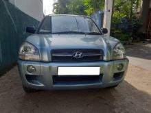 Hyundai Tucson 2005 SUV