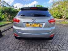 https://riyasewana.com/uploads/hyundai-tucson-141112394112.jpg