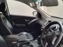 https://riyasewana.com/uploads/hyundai-tucson-1613194517556.jpg