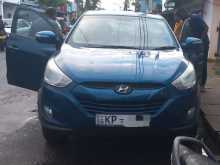 Hyundai TUCSON 2011 SUV