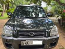 Hyundai Tucson 2004 SUV