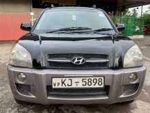 Hyundai Tucson 2005 SUV