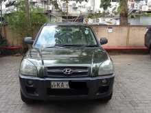 Hyundai Tucson 2005 SUV