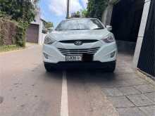 Hyundai Tucson 2011 SUV