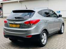 https://riyasewana.com/uploads/hyundai-tucson-2011-2418430312492.jpg