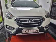 Hyundai Tucson 2012 SUV