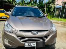https://riyasewana.com/uploads/hyundai-tucson-2012-2517570112061.jpg