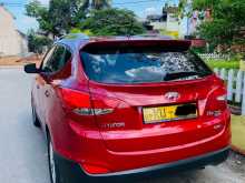 https://riyasewana.com/uploads/hyundai-tucson-2012-518450812012.jpg
