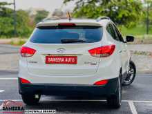 https://riyasewana.com/uploads/hyundai-tucson-24135317544.jpg
