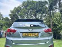 https://riyasewana.com/uploads/hyundai-tucson-2wd-1113592923002.jpg