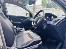 https://riyasewana.com/uploads/hyundai-tucson-2wd-1114005924543.jpg